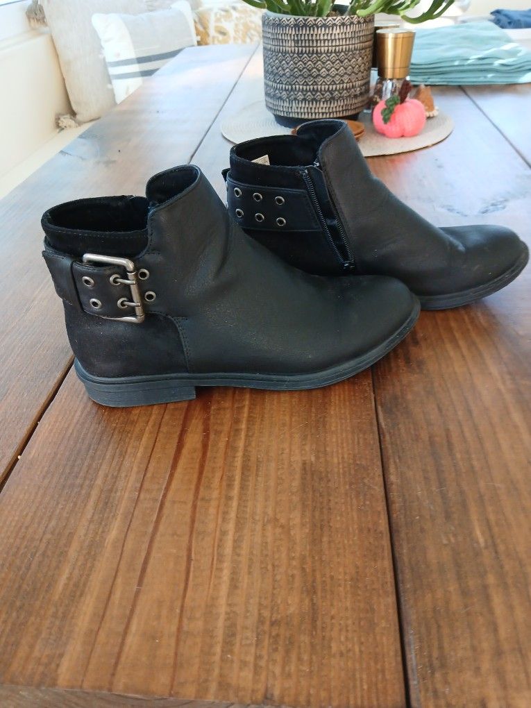 Women's Boots