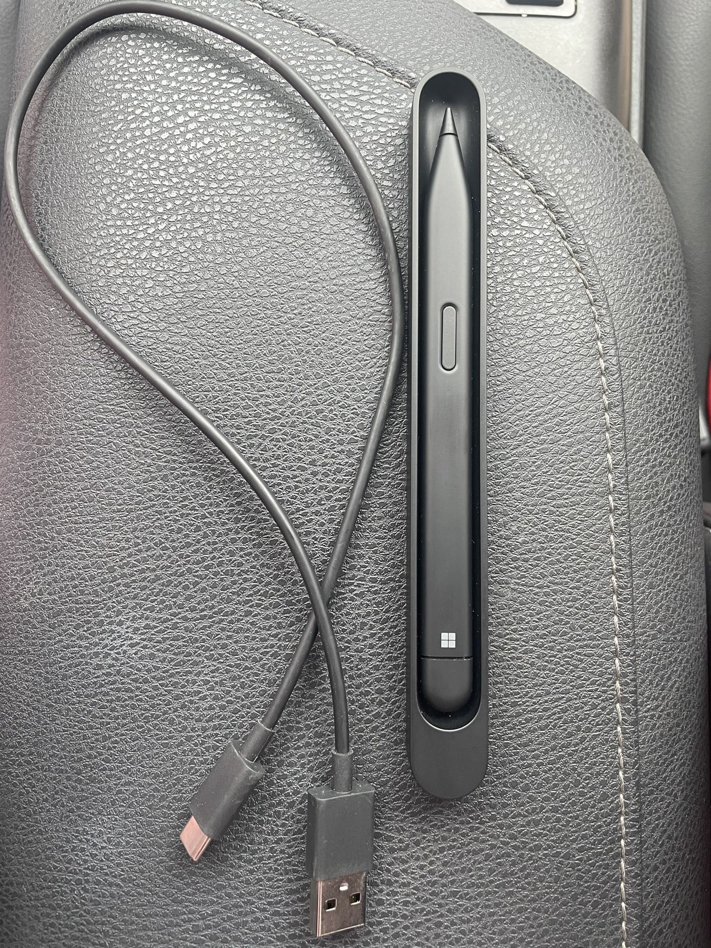Microsoft Surface slim pen w/ charger