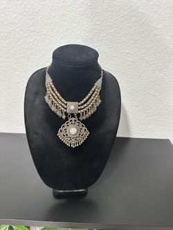 Women’s Necklace