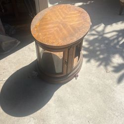 Cool Vintage Antique End Table