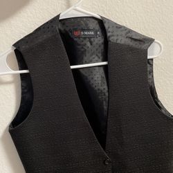 Black Vest 