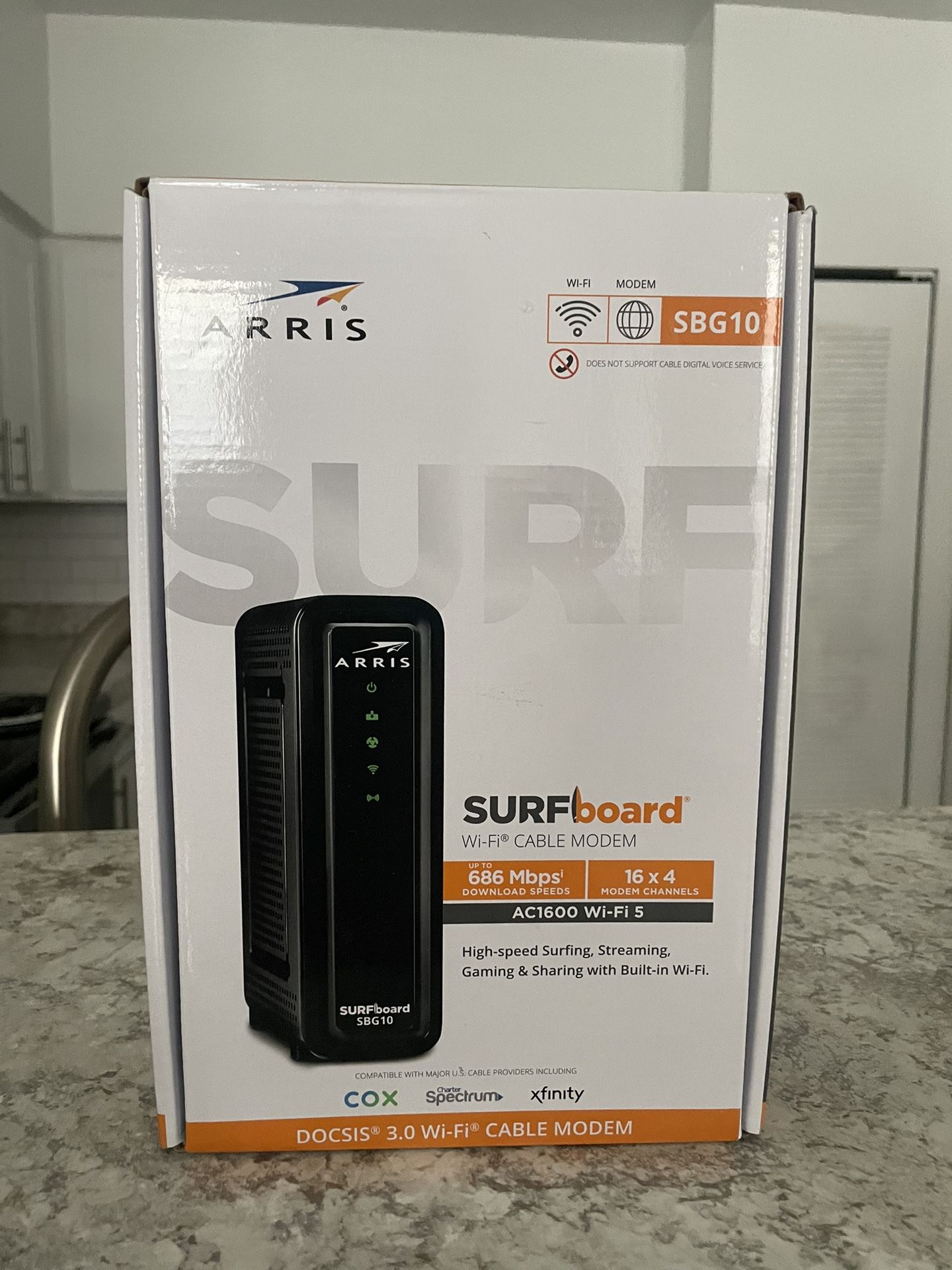 Arris SURFboard Cable Modem & Wifi Router 