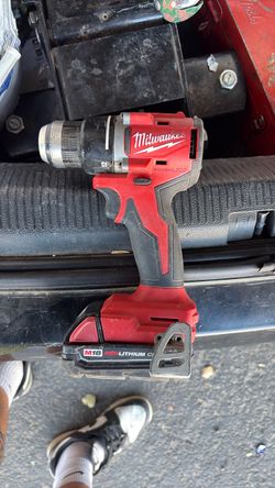 Milwaukee drill driver