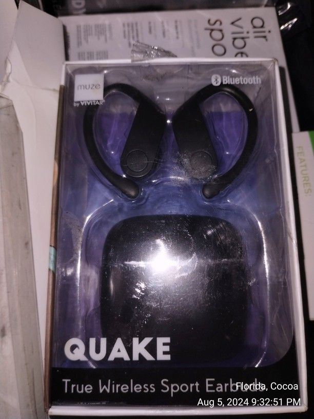 Quake Wireless earbuds