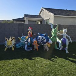 Pokémon Statue