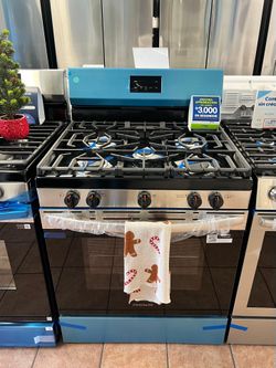 Frigidaire Gas Stove 5 Burners New with Manufacturer Warranty