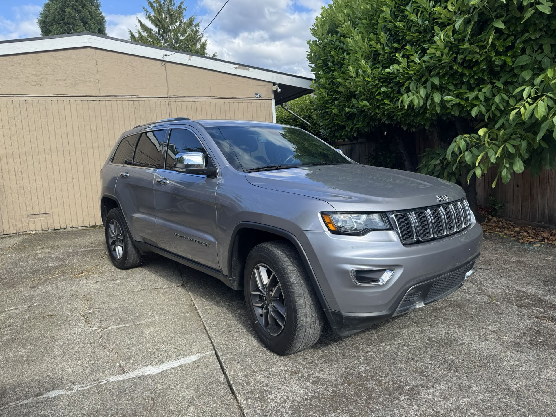 2020 Jeep Grand Cherokee