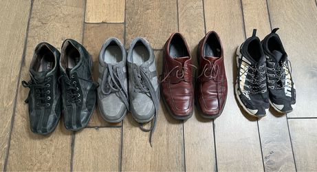 Assorted men shoes