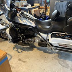 2008 Harley Davidson FLHTCUI Electra Glide Ultra Classic