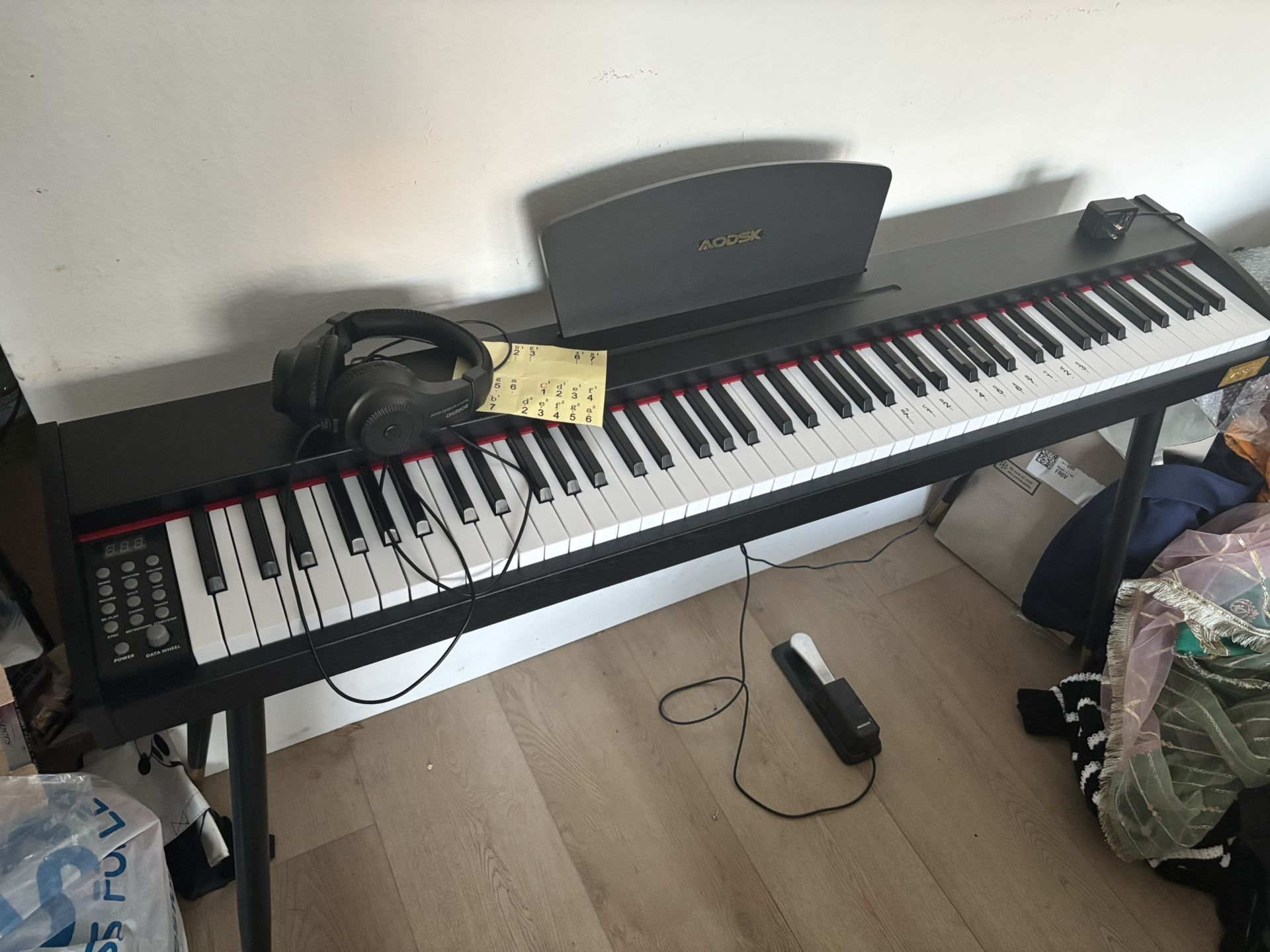 Digital Piano Keyboard with 88 Keys and headphone and pedal