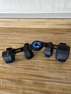 Right Elbow Brace