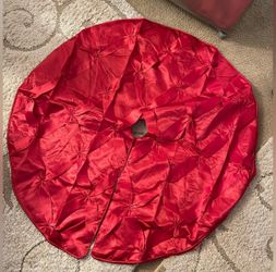 Elegant Bright Red Diamond Pleated Christmas Tree Skirt Polyester