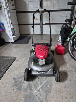 Honda  lawnmower
