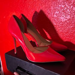 FashionNova Red Pumps W/box