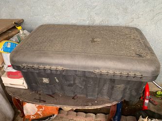Storage box