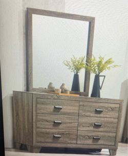 6-Drawer Dresser with Mirror/headboard, footboard, and rails