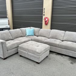 Sectional couch