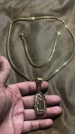 Small pendant sets