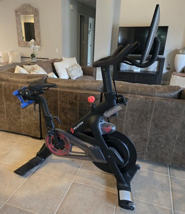 Peloton Bike