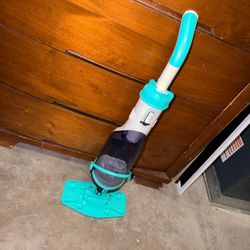 NEW Cordless Pool Vacuum