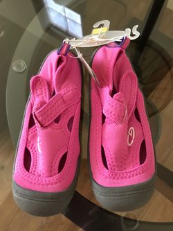 Aqua Sock by Champion NWT girls size 11-12