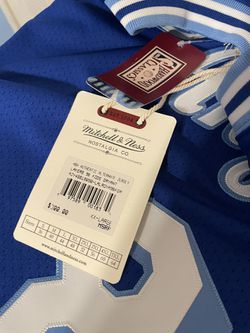 Kobe Bryant Massive Materials game worn jersey #69/199 mint for Sale in  Huntersville, NC - OfferUp