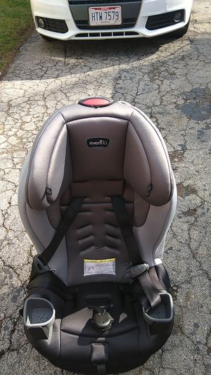 Photo Evenflo car seat
