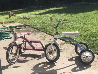 Tricycle His And Hers