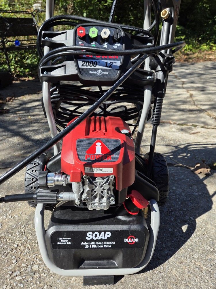 I POWER 2000 PSI ELECTRIC PRESSURE WASHER.