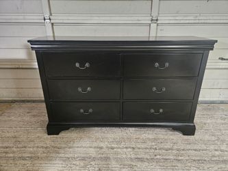 6-Drawer Dresser, Good Conditions 👍, Black Color, Measurement: W 56" × D 15" × H 35"