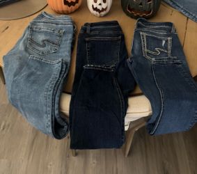Silver Jeans Co. Jeans Size 27