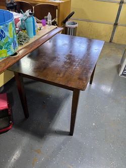 Free Dark Wood Rectangular Dining Table