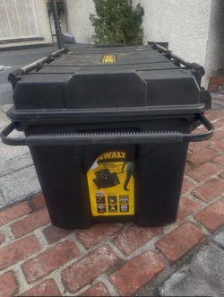 DEWALT Mobile Storage Tool Chest