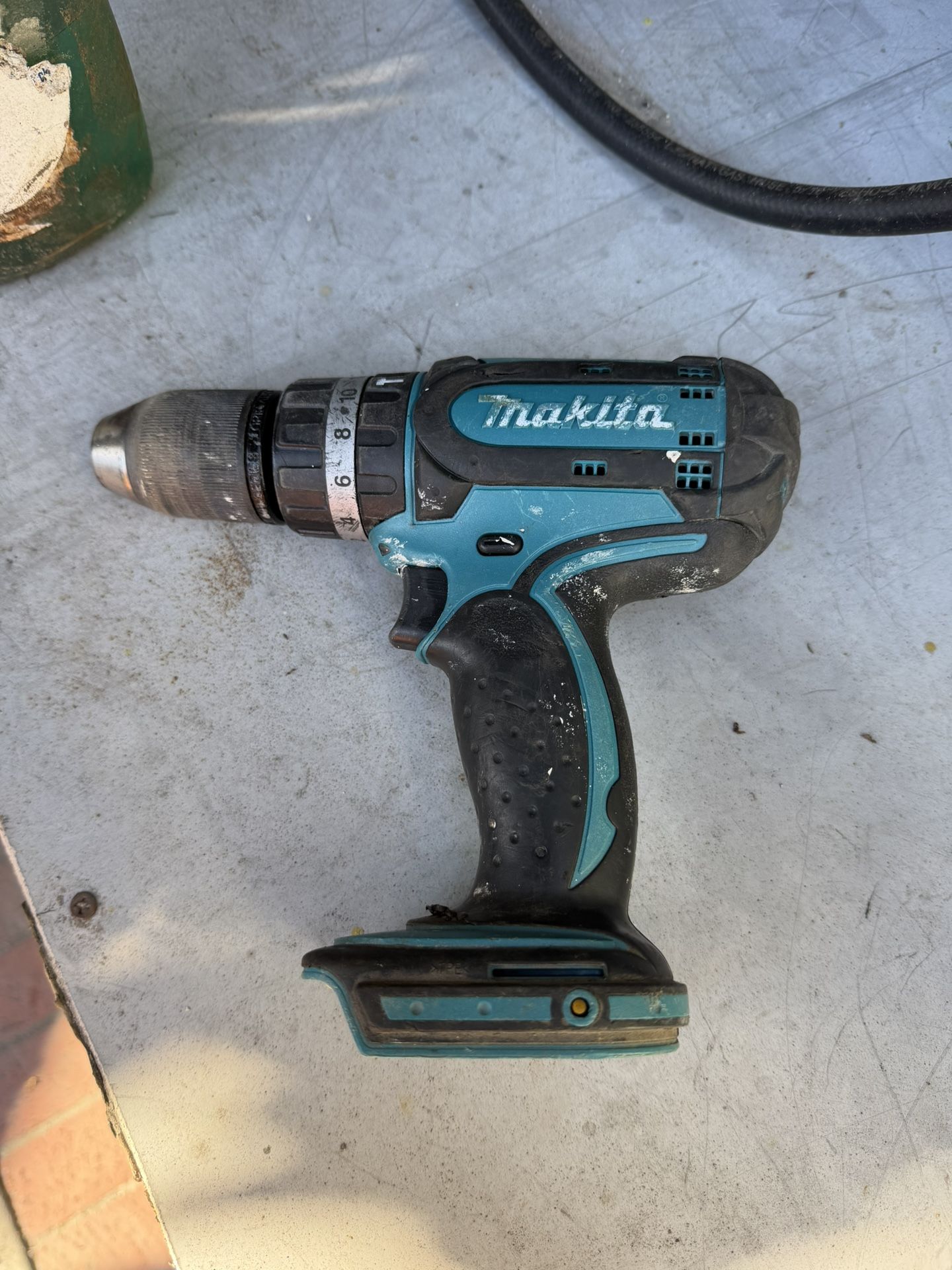 Taladro Y Martillo, No Batería Drill And Hammer No Battery