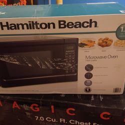 New Hamilton Beach Microwave 