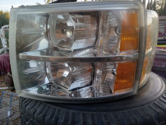 2007 chevy silverado headlights