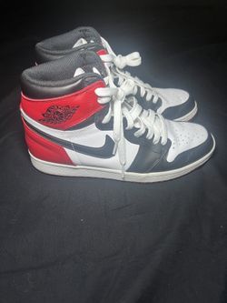 Jordan 1 High Black Toe (2016)