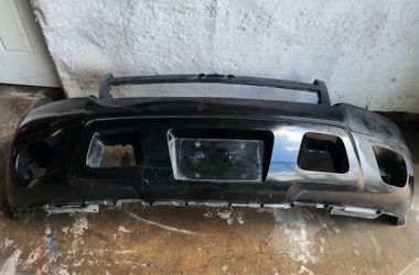 2007-2014 Chevy Tahoe Front Bumper Oem used