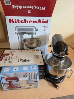 KitchenAid Artisan Stand Mixer Bundle – Black + Grinder & Pasta Attachments
