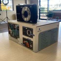 Minolta MND23 Digital Camera 