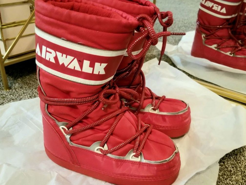 AIRWALK Vintage Snow Boots Women Woman 7 To 8 Men Man 5 To 6 Winter Sport Shoes Red White Lace Up Fleece Lined Padded Retro Collectible