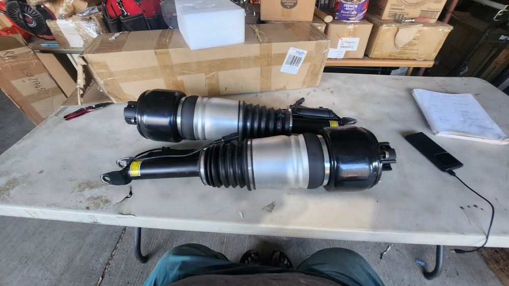 MERCEDES BENZ Airmatic - 2 Struts 