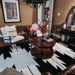 Beautiful SOLID WOOD round coffee table from Hemisphere’s Furniture - CASH, VENMO or ZELLE ONLY!