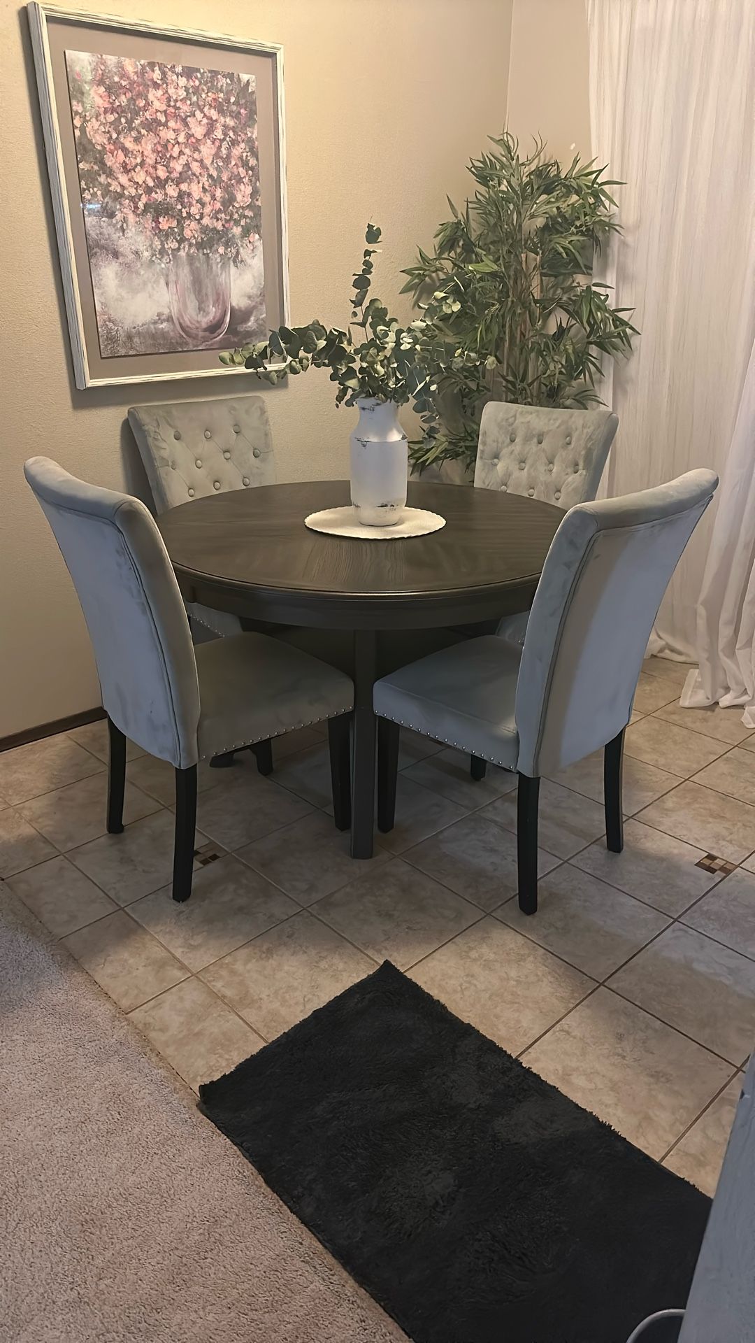 Dining Table And Chairs Set