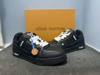 Lv Trainers Size 🔟