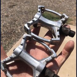 9/16 Cage Pedals 90s