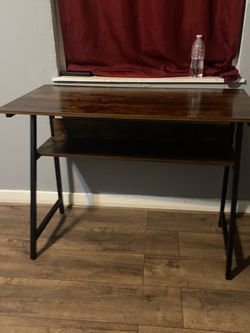 Escritorio de madera