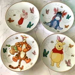 Disney Winnie the Pooh & Friends Set of 4 Appetizer Plates  6 in