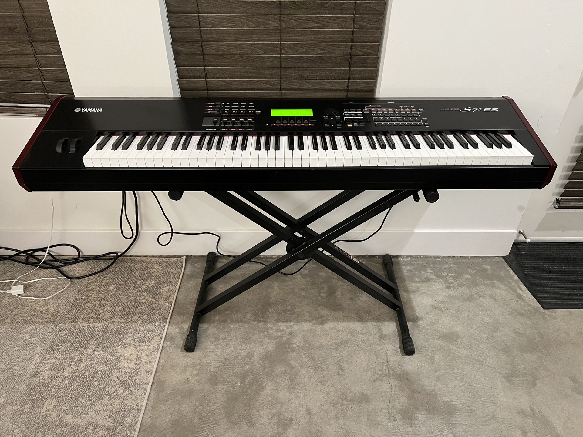 Yamaha S90 ES 88 Key (Weighted) Digital Piano