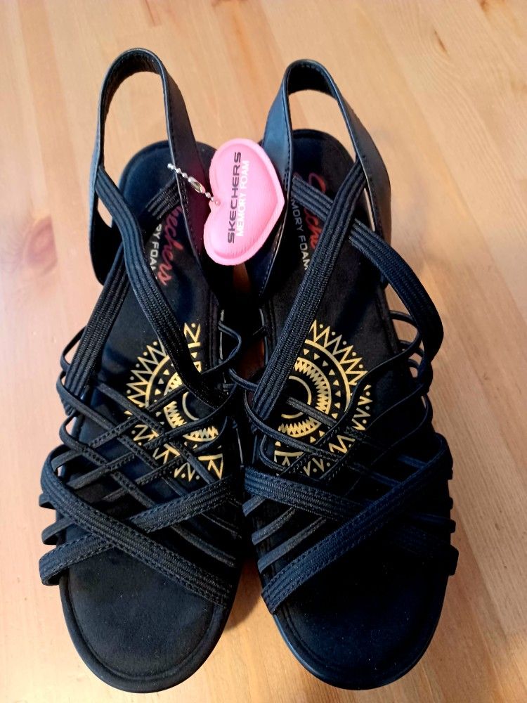 New Skecher Wedge Strappy Sandals Women's Size 9